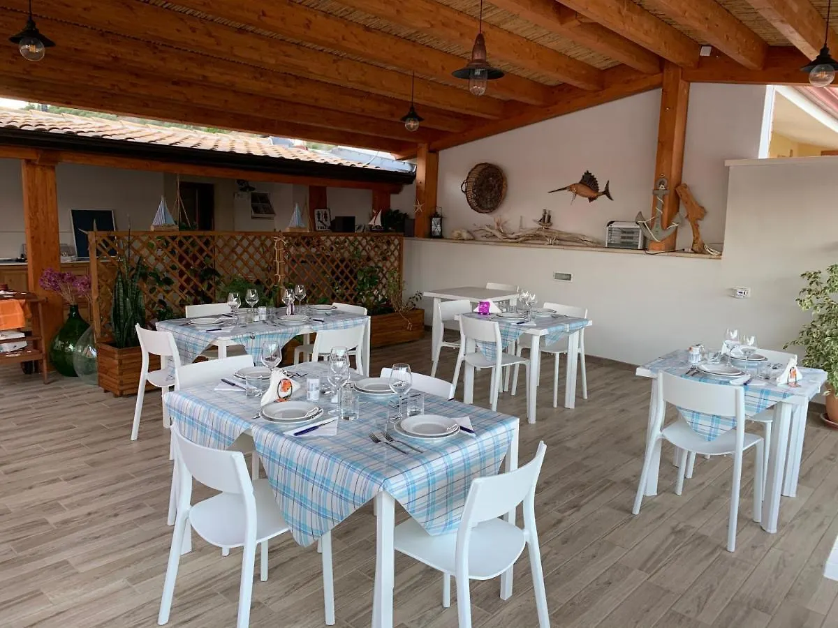 Konukevi Ittiturismo S.Croce Otel Teulada