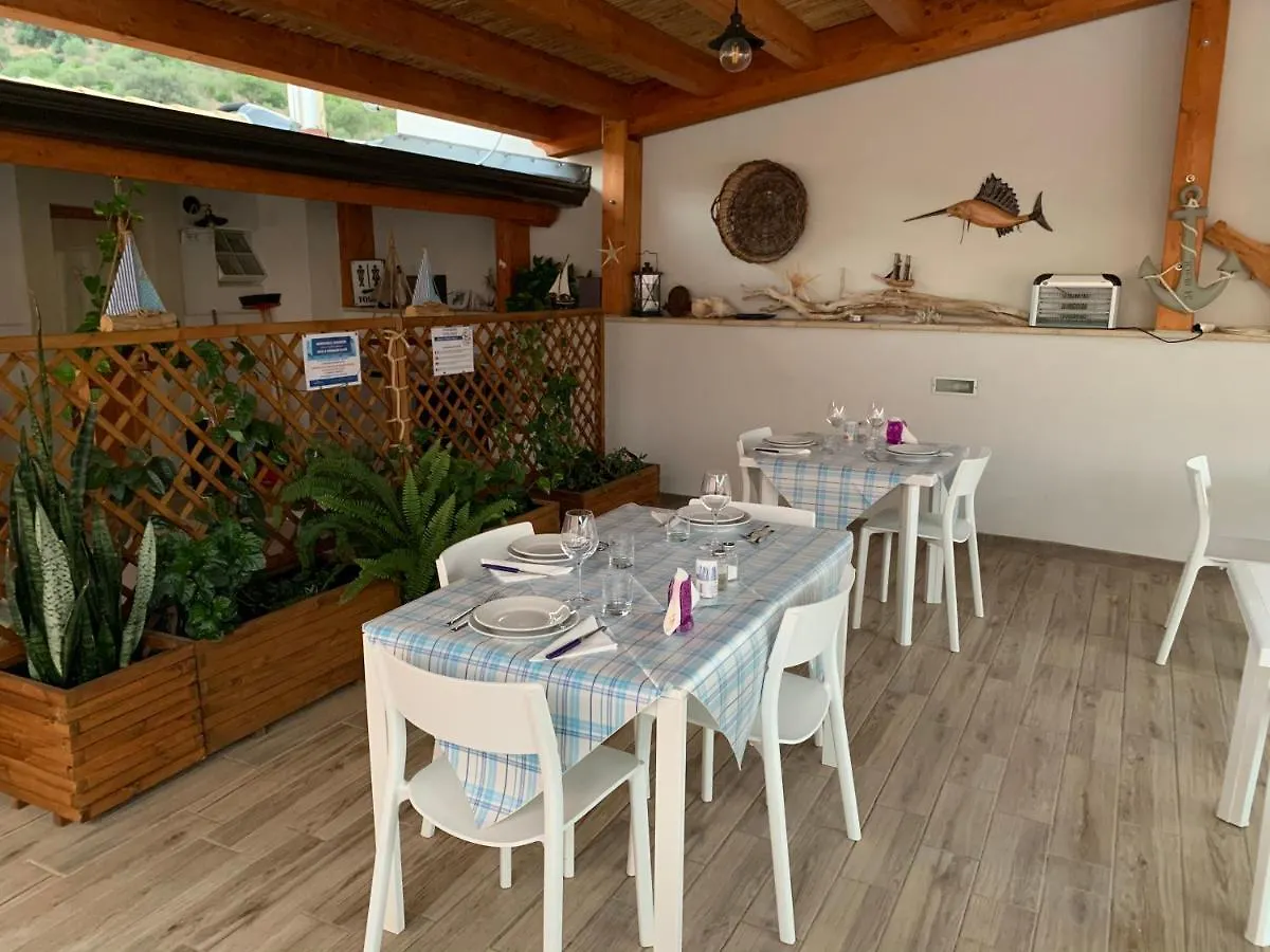 Ittiturismo S.Croce Otel Teulada Konukevi